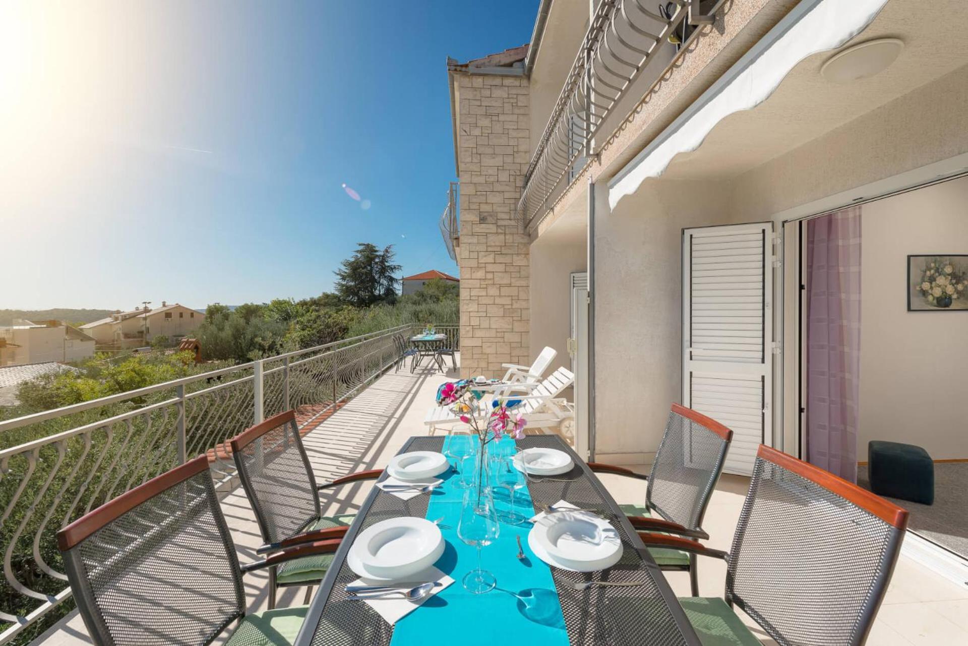 Residence Villa Irena Apartments Trogir Bagian luar foto