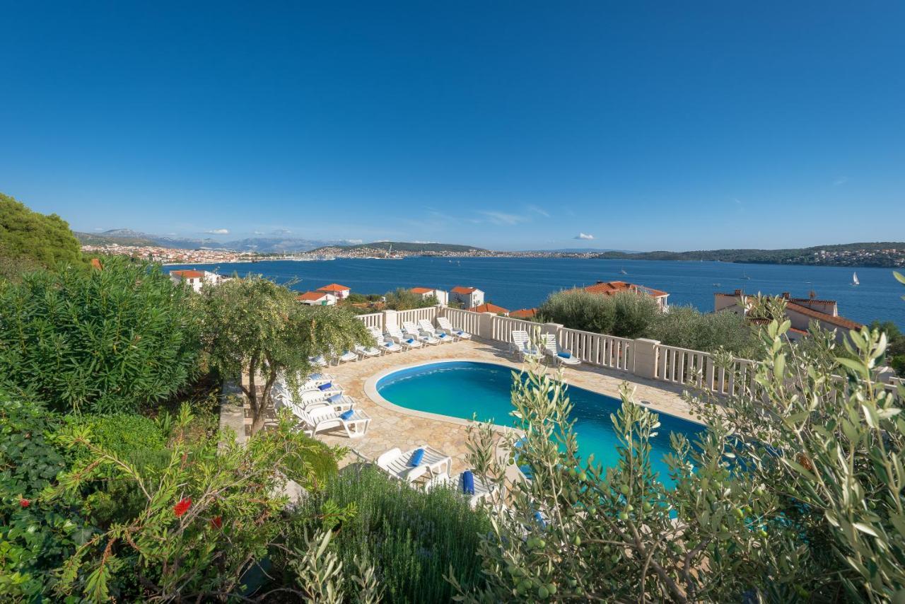 Residence Villa Irena Apartments Trogir Bagian luar foto