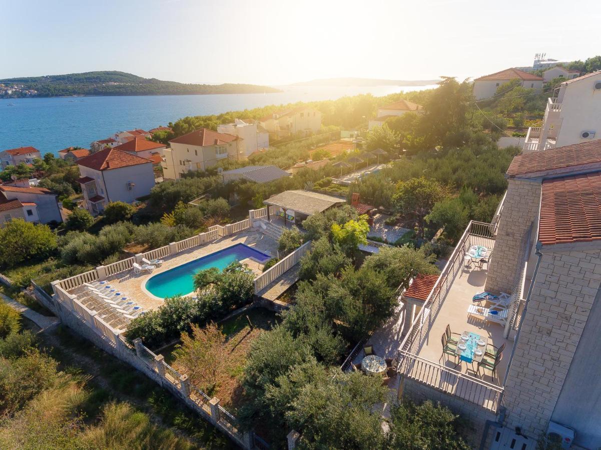 Residence Villa Irena Apartments Trogir Bagian luar foto