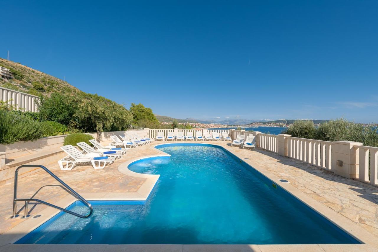 Residence Villa Irena Apartments Trogir Bagian luar foto