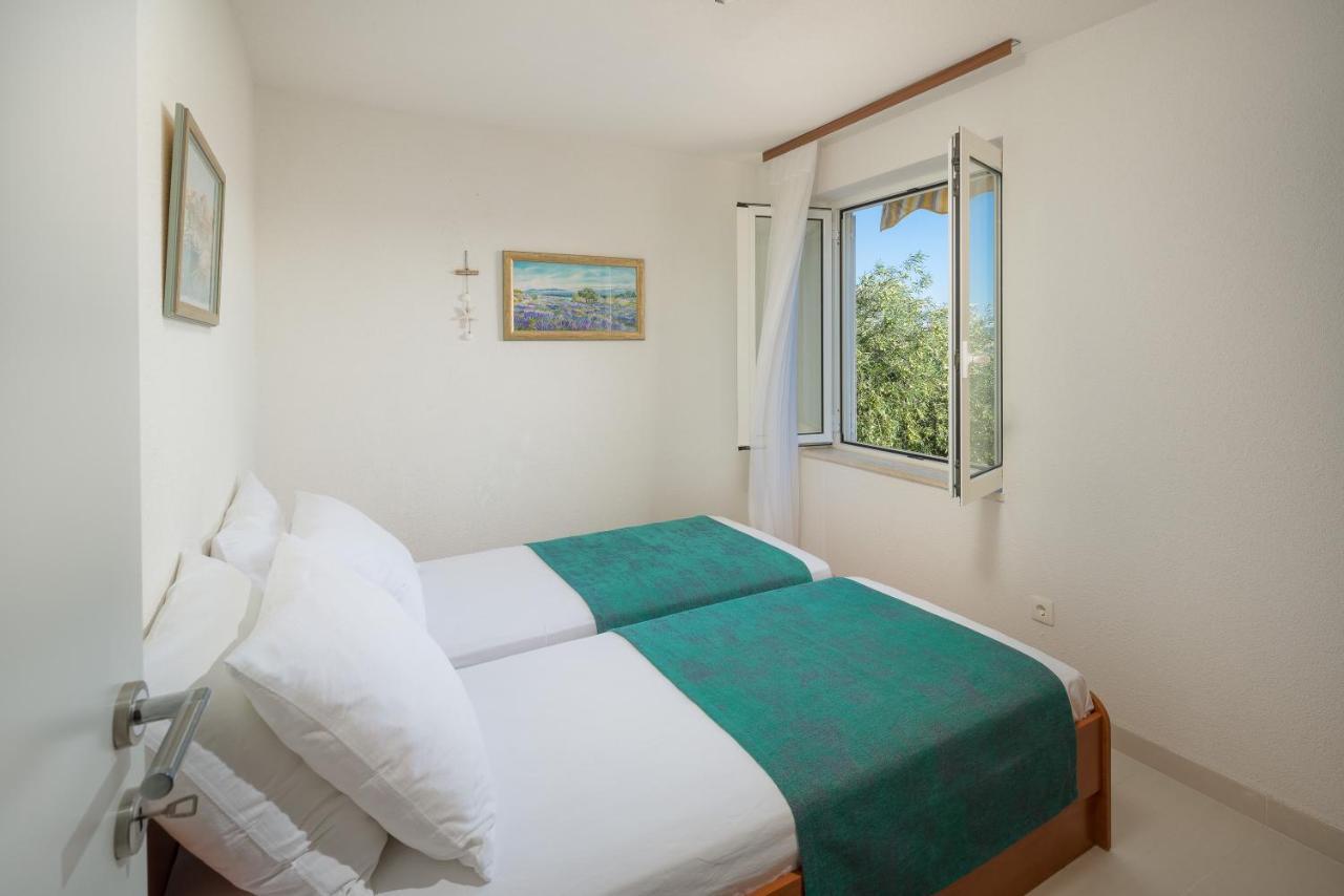 Residence Villa Irena Apartments Trogir Bagian luar foto